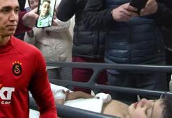 156 saat sonra enkazdan çıktı Muslera ile görüntülü telefon bağlantısı yaptı