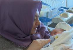 Depremden kurtulan anne 10 yıl sonra bebeğine kavuştu