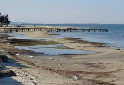 Çanakkale'de deniz 20 metre çekildi