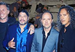 Metallica'dan büyük bağış! 'Yıkımı anlatacak söz bulamıyoruz'