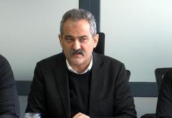 Okulların açılış tarihi ertelenir mi? Bakan Özer'den açıklama