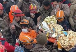 Deprem bölgesinden peş peşe mucizeler! 278 sonra enkazdan bir kişi daha sağ olarak çıkarıldı