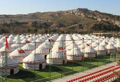 Depremzedeler, Kırgız çadırlarına yerleşmeye başladı