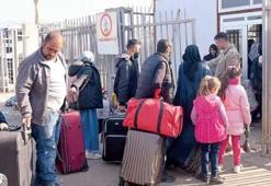 18 bin Suriyeli ülkesine döndü: Elveda Türkiye