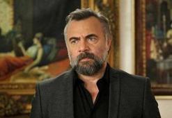 Oktay Kaynarca takipçilerine seslendi: Memleketin sarılacak çok yarası var!