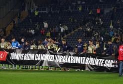 Depremzedelere Fenerbahçe-Konyaspor maçında büyük destek! Gollerden sonra 'Bizim canımız Türkiye'
