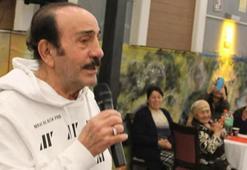 Türkücü Mustafa Keser, depremzedelere moral gecesinde havuza düştü