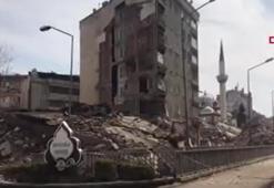 Malatya'da 5.6 büyüklüğünde deprem! Boş bina yıkıldı