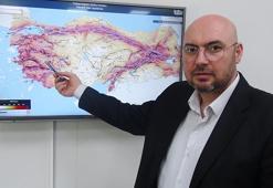 Ege Bölgesi'ne ilişkin deprem açıklaması! 3 il riskli, biri ise avantajlı