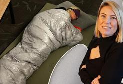 Ofiste uyuyan Twitter yöneticisi kovuldu! Viral fotoğraf kurtaramadı