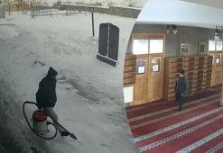 Kars'ta utandıran hırsızlık! Önce kameraya sonra polise yakalandı