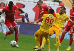 Spor Toto Süper Lig'de Antalyaspor Kayserispor'a gol yağdırdı
