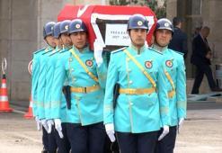 Eski bakan Tanır için TBMM'de cenaze töreni