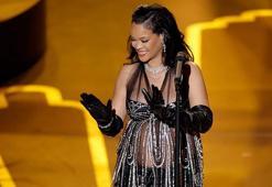 Rihanna'nın taktığı aksesuarların değeri dudak uçuklattı!