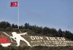 Dur yolcu şiiri kimin, hikayesi ne? Çanakkale Zaferi Dur Yolcu şiirinin sözleri nedir, yazarı Necmettin Halil Onan kimdir?