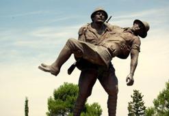 18 Mart Çanakkale Zaferi ve Şehitleri anma günü mesajları, Çanakkale Zaferi Atatürk sözleri, şiirleri! 18 Mart 1915 Çanakkale Zaferi resimli kutlu olsun mesajları ve sözleri!