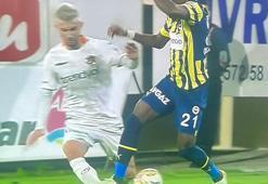 Türkiye ayağa kalkmıştı! Osayi Samuel'in pozisyonu hakkında 3 hakemden flaş yorum