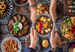 İftar sahur saatleri 2023! İl il Ramazanın ilk günü iftar saat kaçta, ramazanın ilk günü oruç kaçta açılacak, iftarda oruç ezan bitince mi açılır?