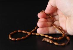 Tesbih namazı ne zaman kılınır? Tesbih namazı nasıl kılınır, kaç rekat, cemaatle kılınır mı? Tesbih namazının fazileti ve kılınışı…
