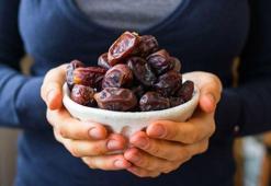 Hurma neden tek yenir? Hurmanın tek yenmesinin dini nedeni nedir?