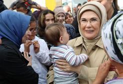 Emine Erdoğan, Hatay'da depremzedelerle bir araya geldi