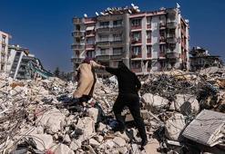 Deprem sonrası korkunç tablo! 1.297 kişinin kimliği tespit edilemedi