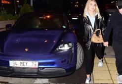 Mustafa Sandal ve Melis Sütşurup'un otomobilinin fiyatı dudak uçuklattı!