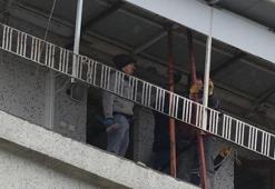 Basınçlı suyun ulaştığı binada faciayı korkuluklar önlemiş