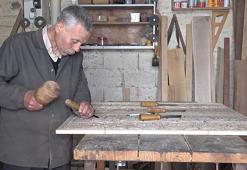 'Yiğit düştüğü yerden kalkar' dedi, işinin başına geçti