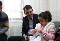 Bakan Kurum Ankara'da depremzede aileleri ziyaret etti