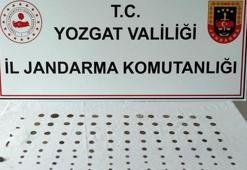 Yozgat'ta tarihi eser operasyonu; 100 sikke ele geçirildi