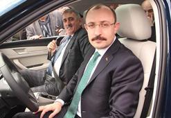 Bakan Muş, açılışa TOGG T10X ile geldi