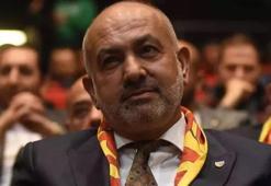 Ali Çamlı: Dursun Özbek’in otelinde kalıyoruz diye maçı satacak aşağılık davranış içerisine mi gireceğiz