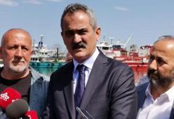 Bakan Özer: Deprem bölgesindeki 12 bin çocuğa bayram hediyesi hazırlandı