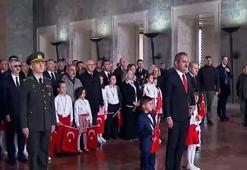 Anıtkabir'e ziyaretçi akını! TBMM Başkanı Şentop ve devlet erkanı Anıtkabir'de