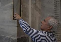 Tarihi caminin ayarlarıyla oynadılar! Artık sadece biri çalışıyor