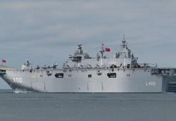 TCG Anadolu İstanbul Sarayburnu'ndan demir aldı