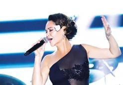 H&#252;lya Avşar: O programdan g&#252;zel oyuncular &#231;ıkacak