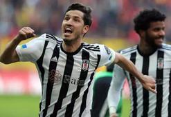 Salih Uçan'dan kariyer rekoru! Vazgeçilmez oldu