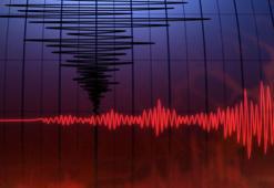 Endonezya açıklarında 7.3 büyüklüğünde deprem