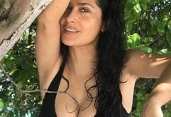 Salma Hayek'in bikinili pozlarına yorum yağdı