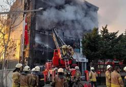 Akit Medya Grubu’nun bulunduğu binada çıkan yangın devam ediyor