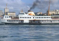 İstanbul'da vapurlardan düdük çalma eylemi
