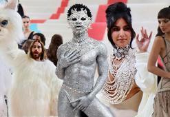 Met Gala 2023'e ünlülerin kıyafetleri damga vurdu!