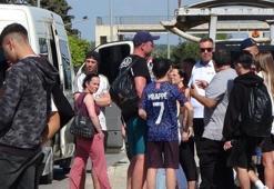 Depremden kurtuldu, otobüsten kopan lastiğin çarpmasıyla can verdi