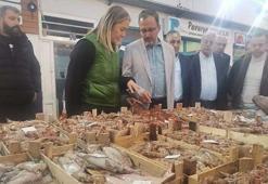Bakan Kasapoğlu balıkçı esnafıyla bir araya geldi