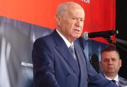 Bahçeli'den 'İç savaş' söylemlerine sert tepki: Kefenlerini alıp gelsinler!