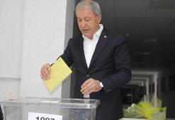 Bakan Akar oyunu Kayseri'de kullandı