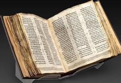 Dünyanın en eski ve en eksiksiz İbranice İncil'i 38,1 milyon dolara satıldı