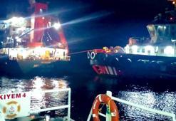 Marmara Adası açıklarında karaya oturan gemi, 3 saatte kurtarıldı